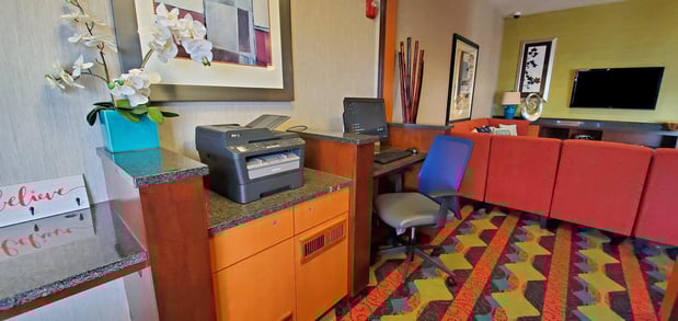 Images Holiday Inn Express Kearney by IHG