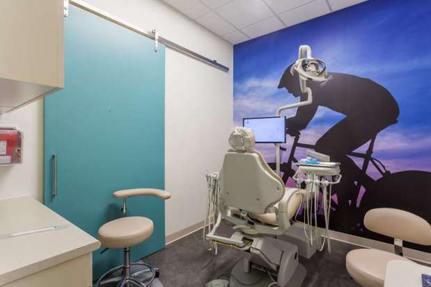 Images Dentists at Midtown