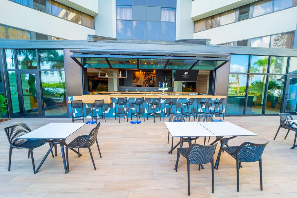 DoubleTree by Hilton Tampa Rocky Point Waterfront