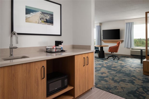 Images Hampton Inn Neptune/Wall