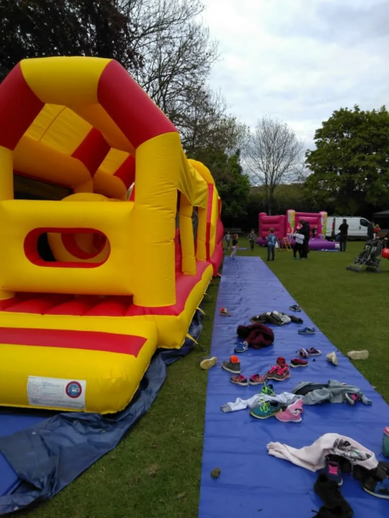 Images Top Banana Bouncy Castles