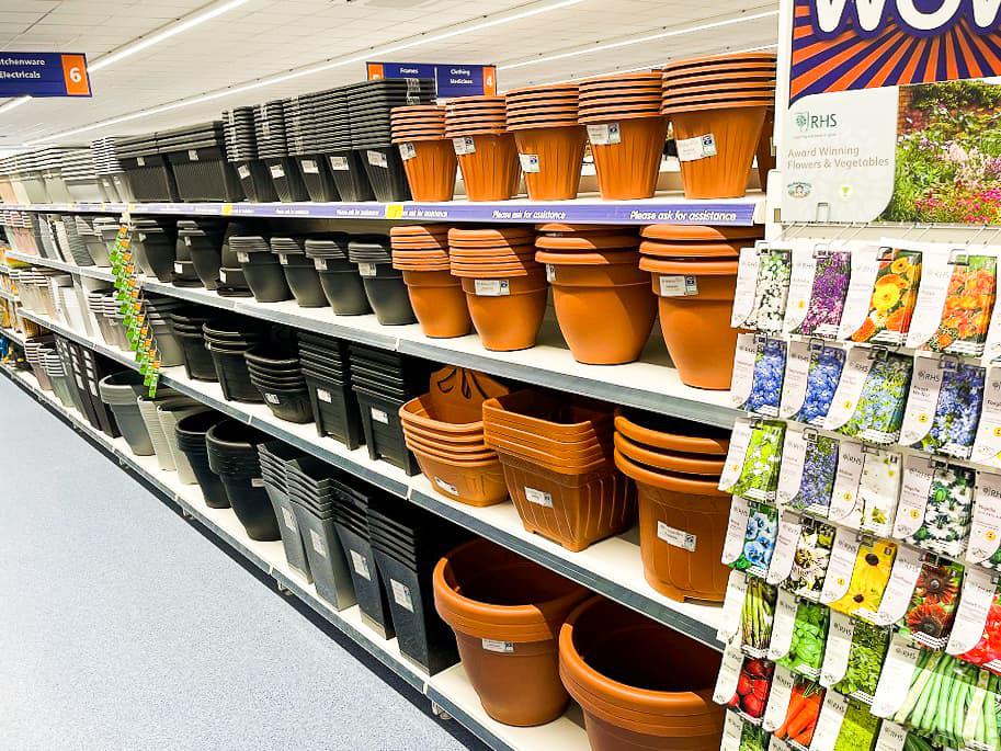 Images B&M Store with Garden Centre