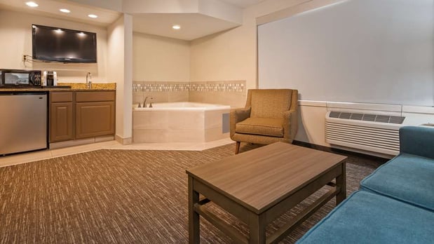Images Best Western Plus Hudson I-94
