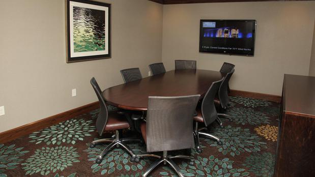 Images Staybridge Suites Lincoln Northeast by IHG