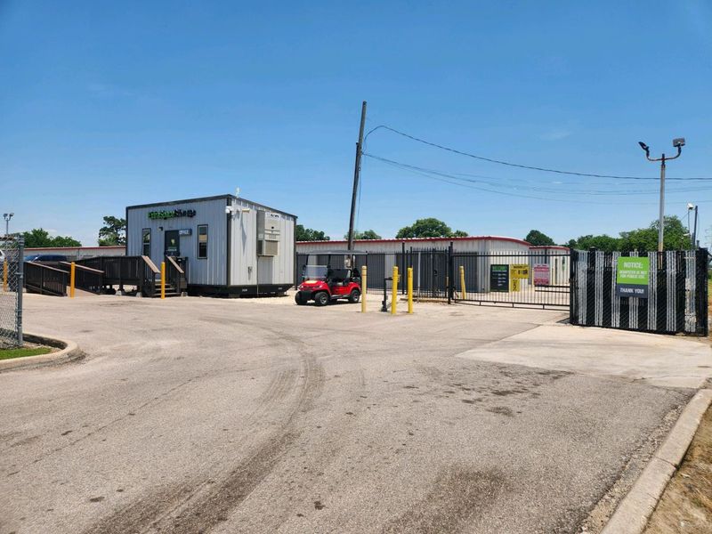 Alternate Beauty Image - Extra Space Storage at 3412 Garth Rd, Baytown, TX 77521