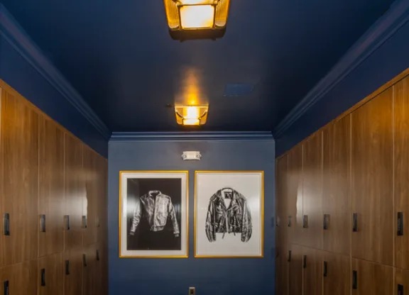 Personal Storage Lockers 