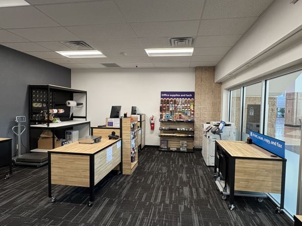 Images FedEx Office Print & Ship Center