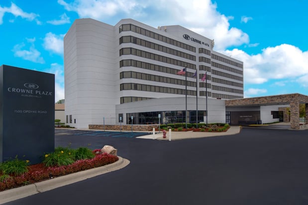 Images Crowne Plaza Auburn Hills by IHG