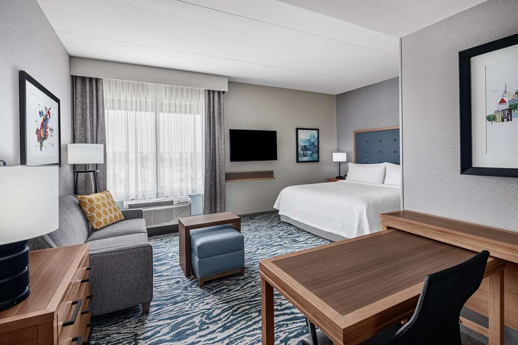 Guest room