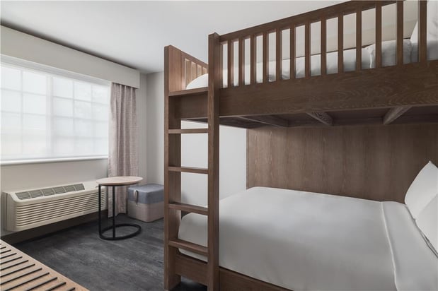 Images Starlite Yellowstone, Tapestry Collection by Hilton