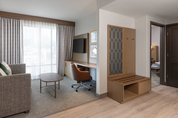 Images Holiday Inn & Suites Monterey Park - Los Angeles by IHG