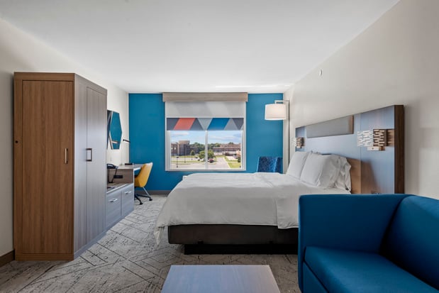 Images Holiday Inn Express & Suites Tulsa South Bixby by IHG