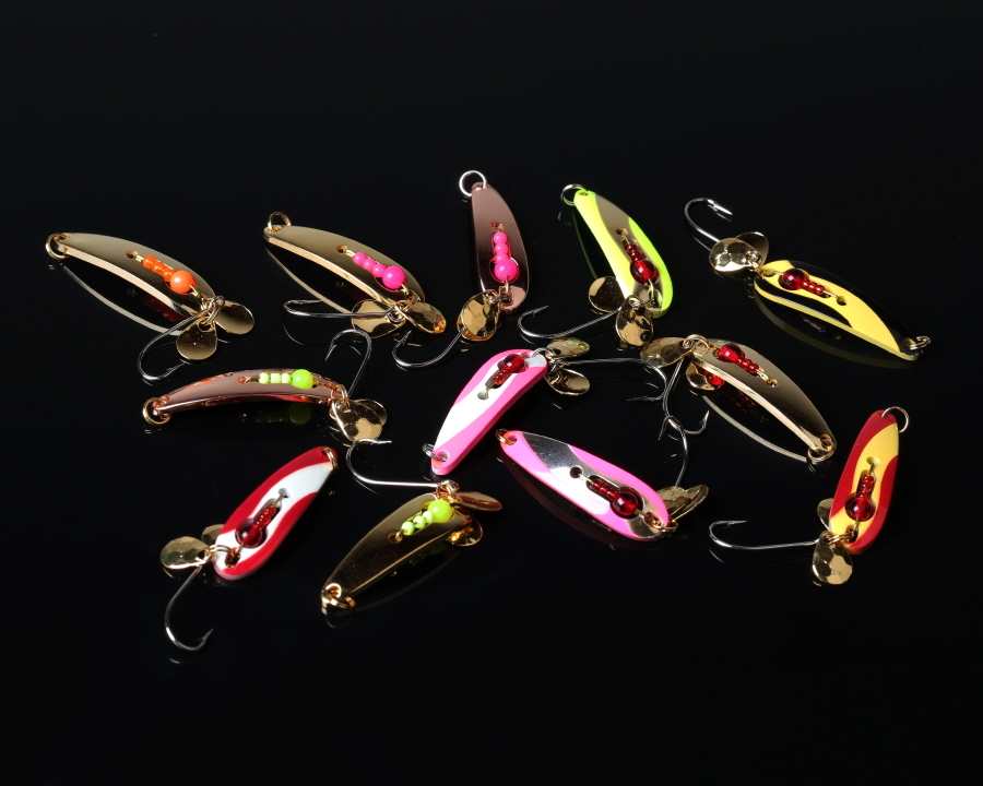 ROCKET SPOON   A versatile jigging spoon that can be fished vertically, trolled, semi horizontal jigging in open water. Fisherman's choice lure for Hard Water Fishing!