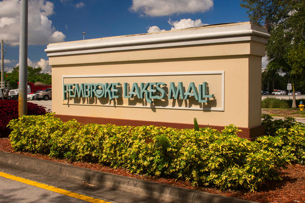 Pembroke Lakes Mall