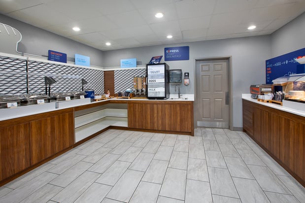 Images Holiday Inn Express & Suites Milwaukee NW – Park Place by IHG