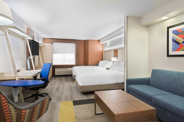 Images Holiday Inn Express & Suites Nearest Universal Orlando by IHG