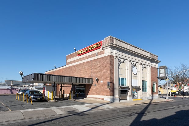 Images Wells Fargo Bank