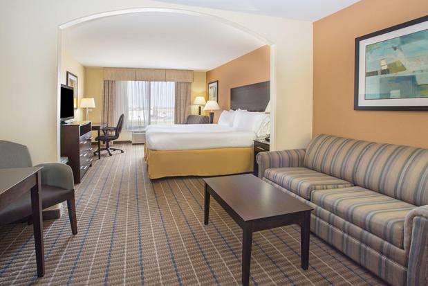 Images Holiday Inn Express & Suites Pauls Valley, an IHG Hotel