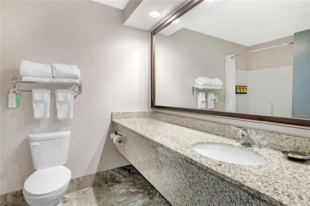 Images Best Western Plus Eau Claire Conference Center