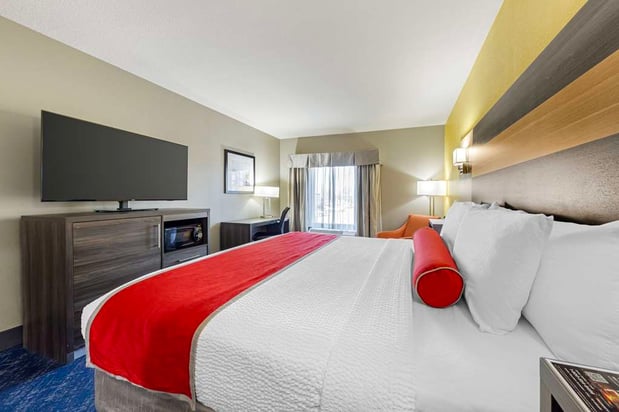Images Best Western Plus Midwest City Inn & Suites
