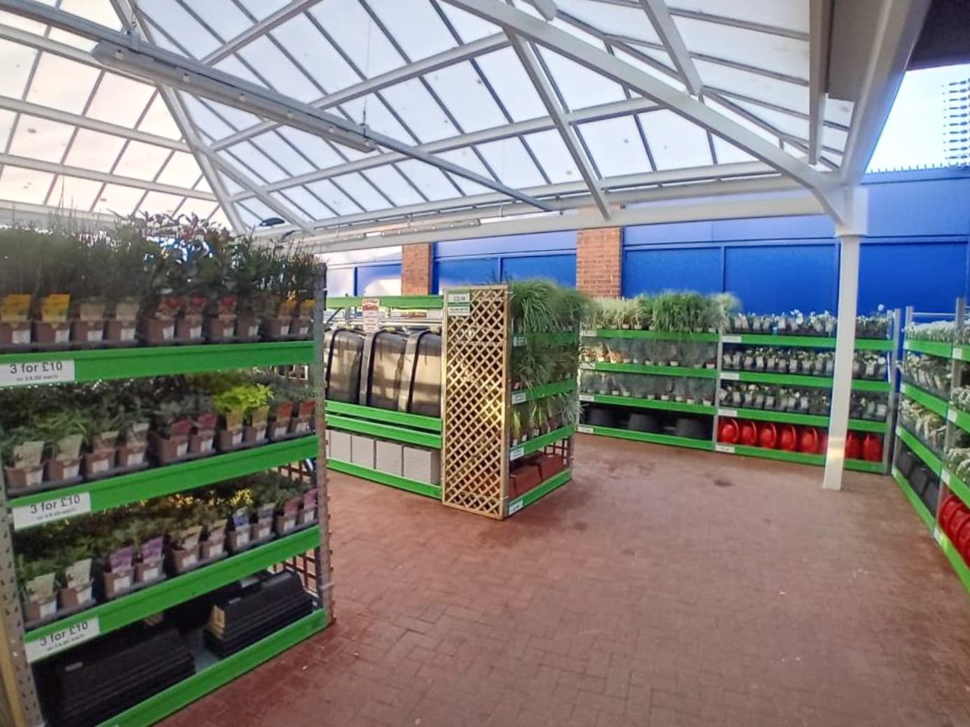 Images B&M Home Store with Garden Centre