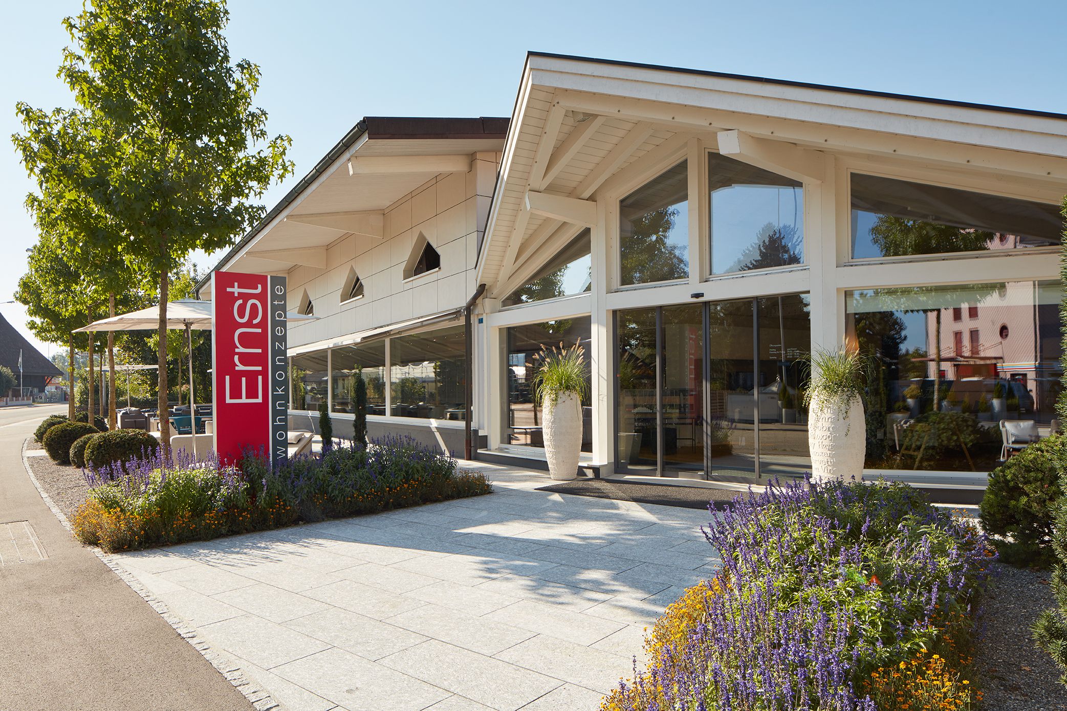 Ernst Wohnkonzepte Möbel Ernst AG / USM Vertriebspartner, Hauptstrasse 9 in Holziken