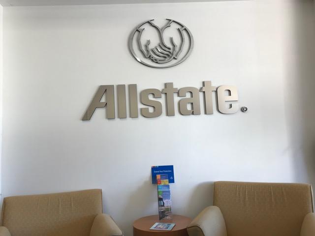 Images Douglas Foelsch: Allstate Insurance