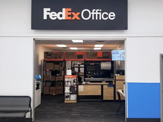 Images FedEx Office Print & Ship Center
