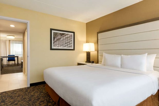 Images Embassy Suites by Hilton Boston Waltham