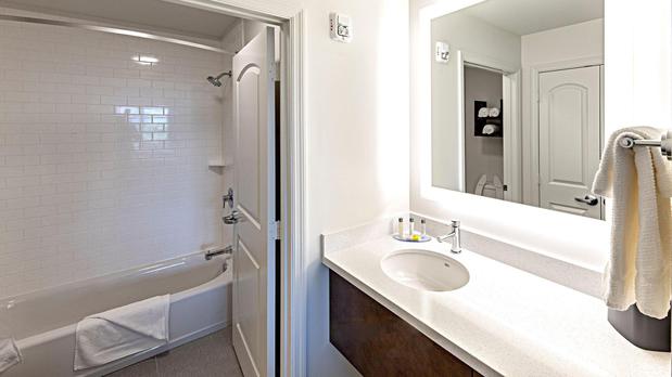Images Staybridge Suites Naples - Marco Island by IHG