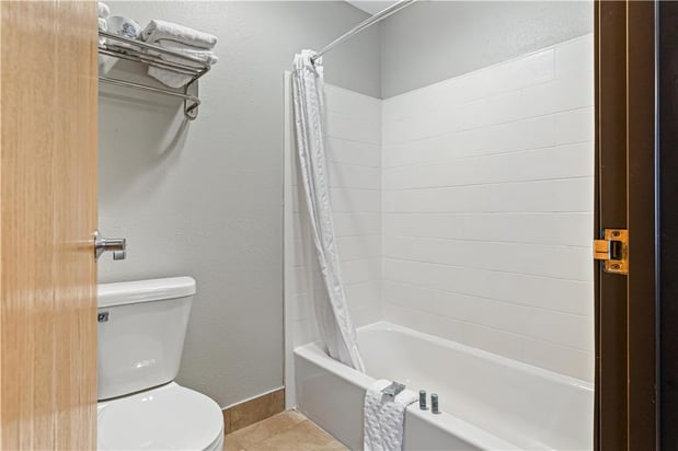 Images Best Western Ambassador Inn & Suites