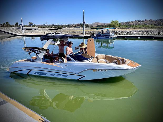 Images CALIFORNIA SKIER