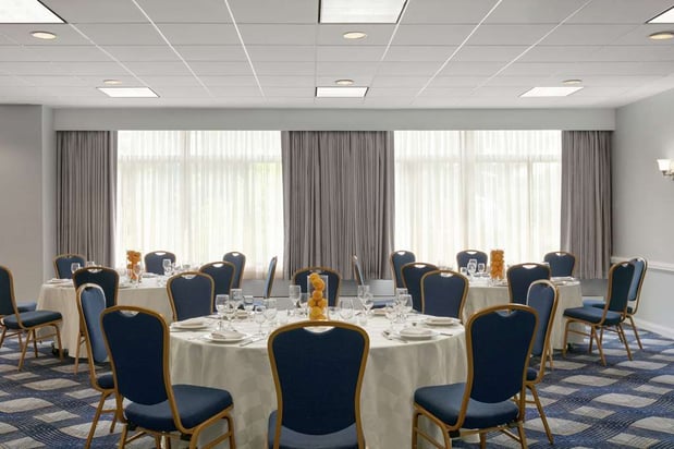 Images Embassy Suites by Hilton Philadelphia Valley Forge