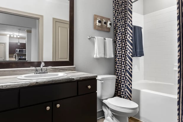 Images Adara Overland Park