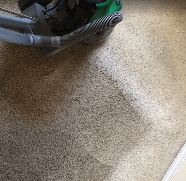 Before and after carpet cleaning in Simi Valley, Ca