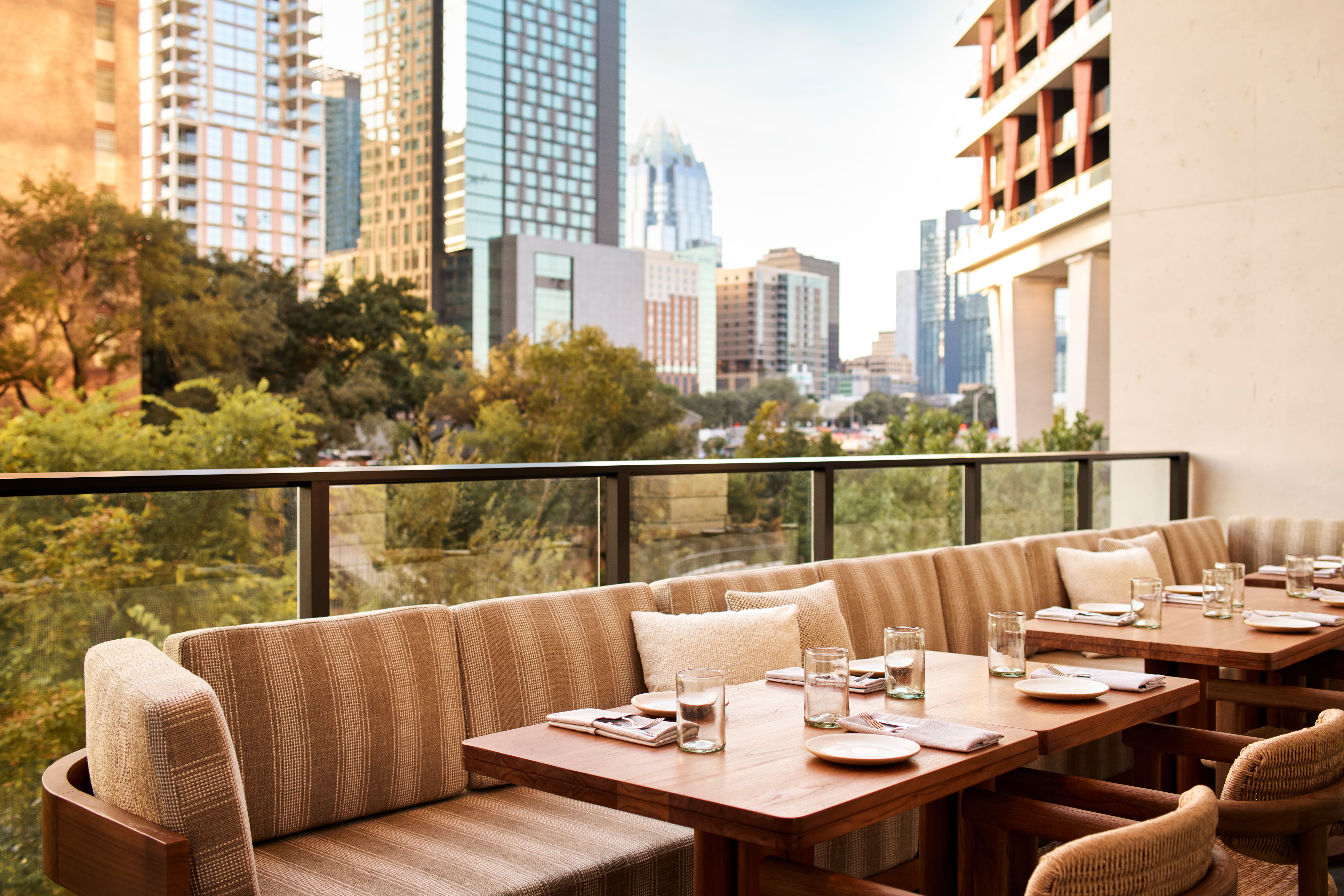Alteño Outdoor Dining 