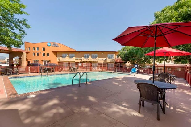 Images Best Western Kiva Inn