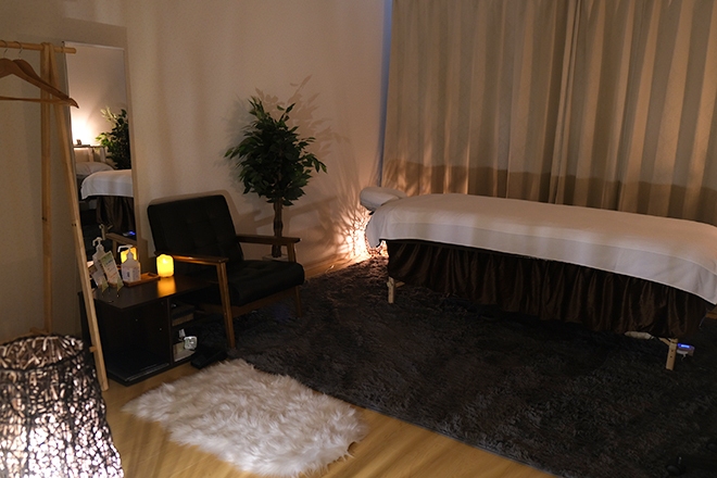 Images Pressentir赤坂店