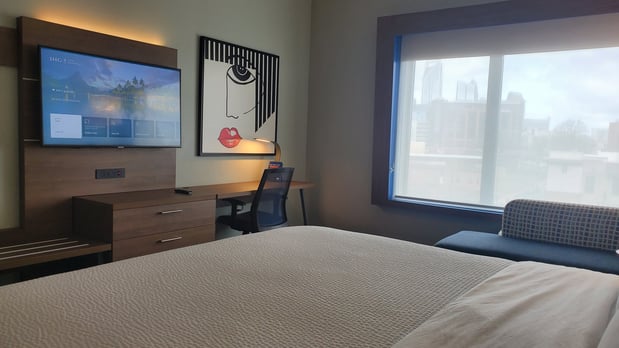 Images Holiday Inn Express & Suites Charlotte - South End by IHG