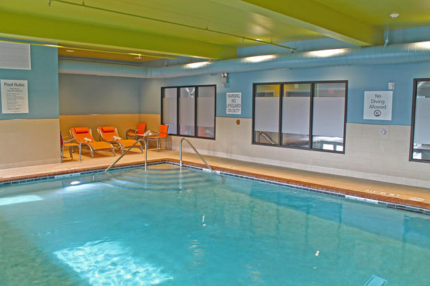 Images Holiday Inn Express & Suites St. Louis South - I-55 by IHG