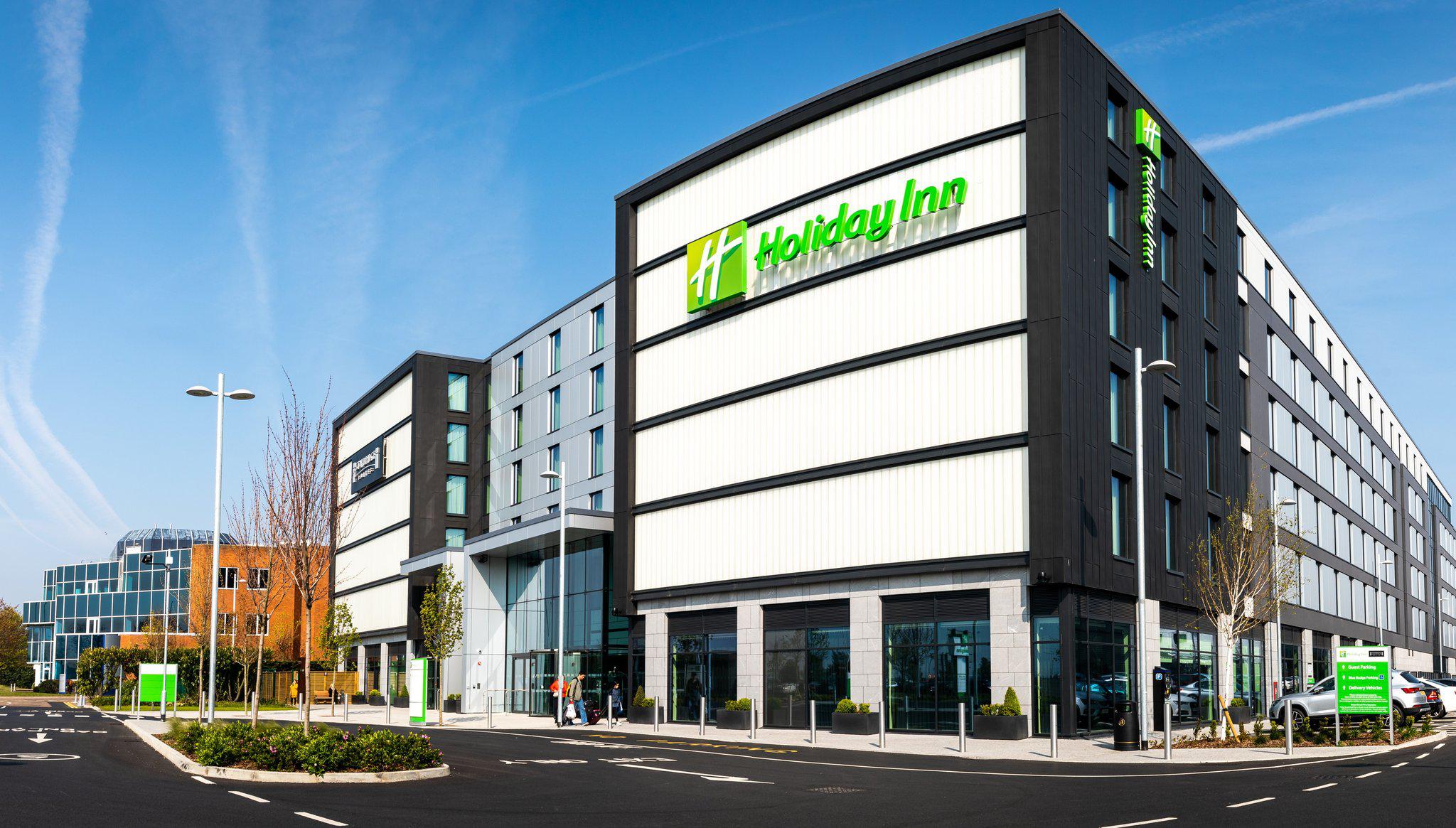 Holiday Inn London - Heathrow Bath Road, an IHG Hotel West Drayton 020 3962 5800