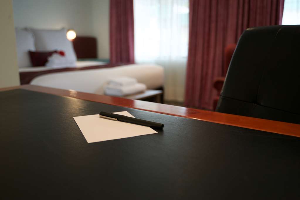 Executive Spa Suite Amenity SureStay By Best Western The Clarence On Melville Albany (08) 9841 4144