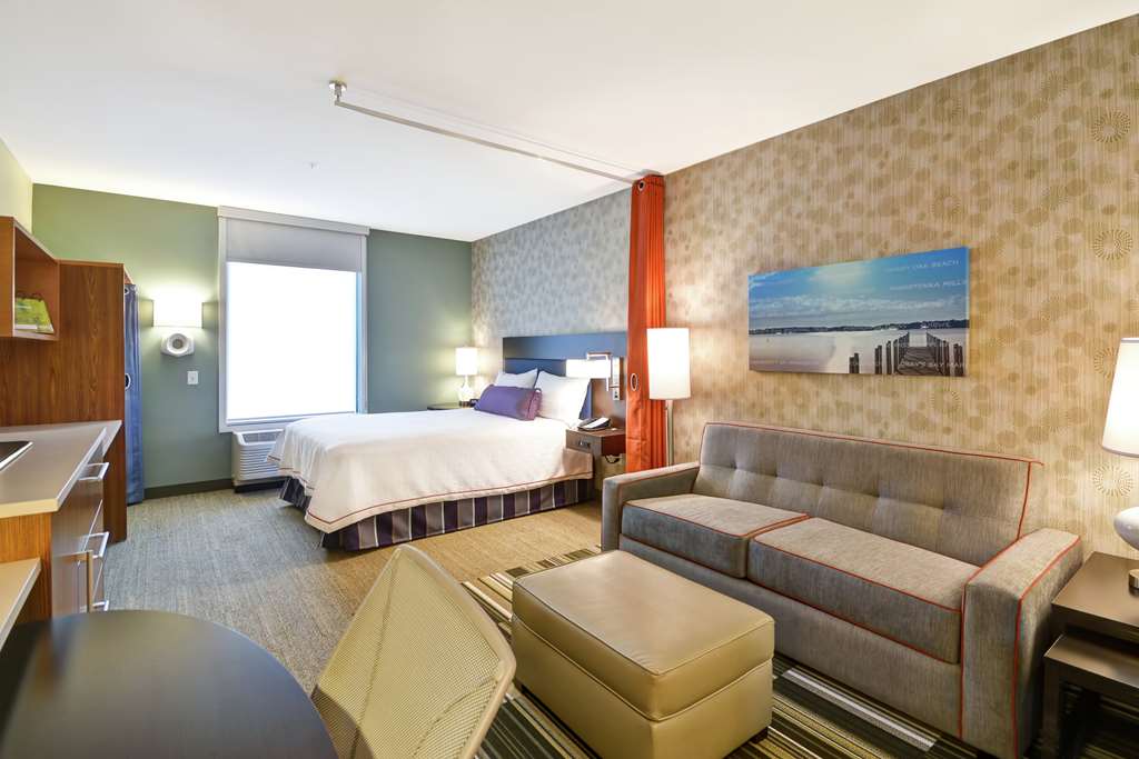 Guest room