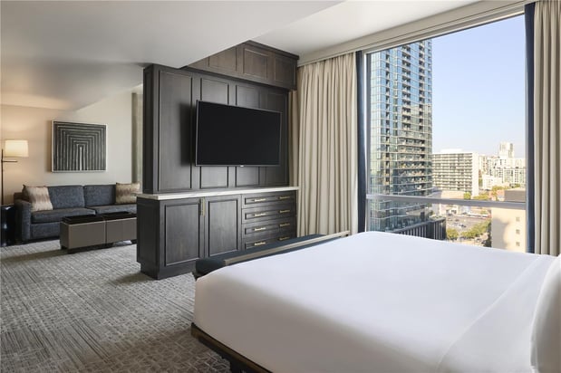 Images Carte Hotel San Diego Downtown, Curio Collection by Hilton