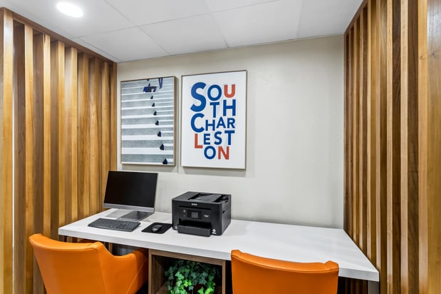 Images Holiday Inn Express & Suites Charleston-Southridge by IHG