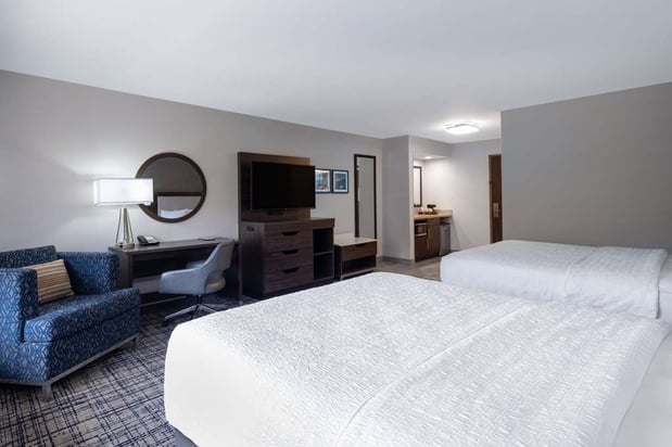 Images Hampton Inn & Suites Agoura Hills