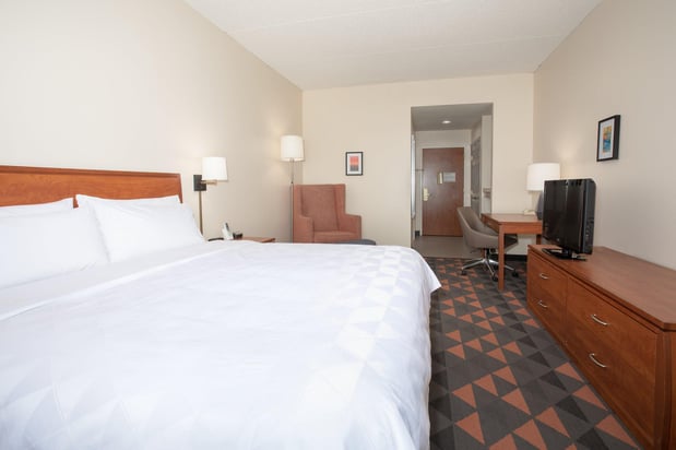 Images Holiday Inn & Suites Goodyear - West Phoenix Area by IHG