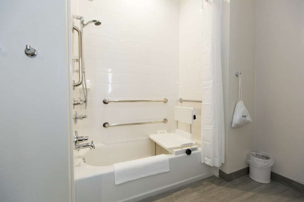 Images Hampton Inn Mustang