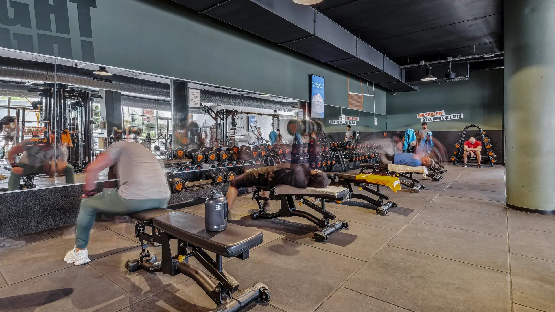 Images Basic-Fit 24/7