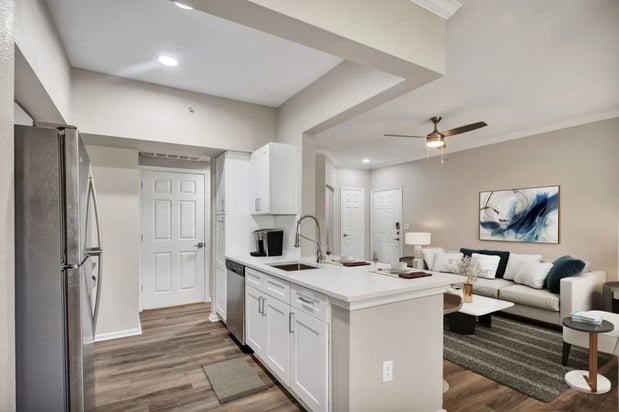 Images The Lodge at Lakeline Village